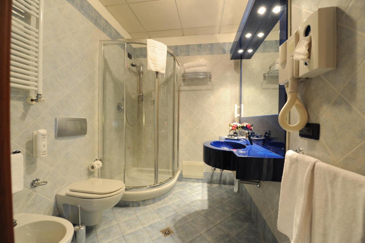 Hotel Parisi Nichelino Esterno foto