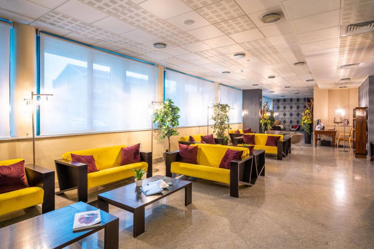 Hotel Parisi Nichelino Esterno foto