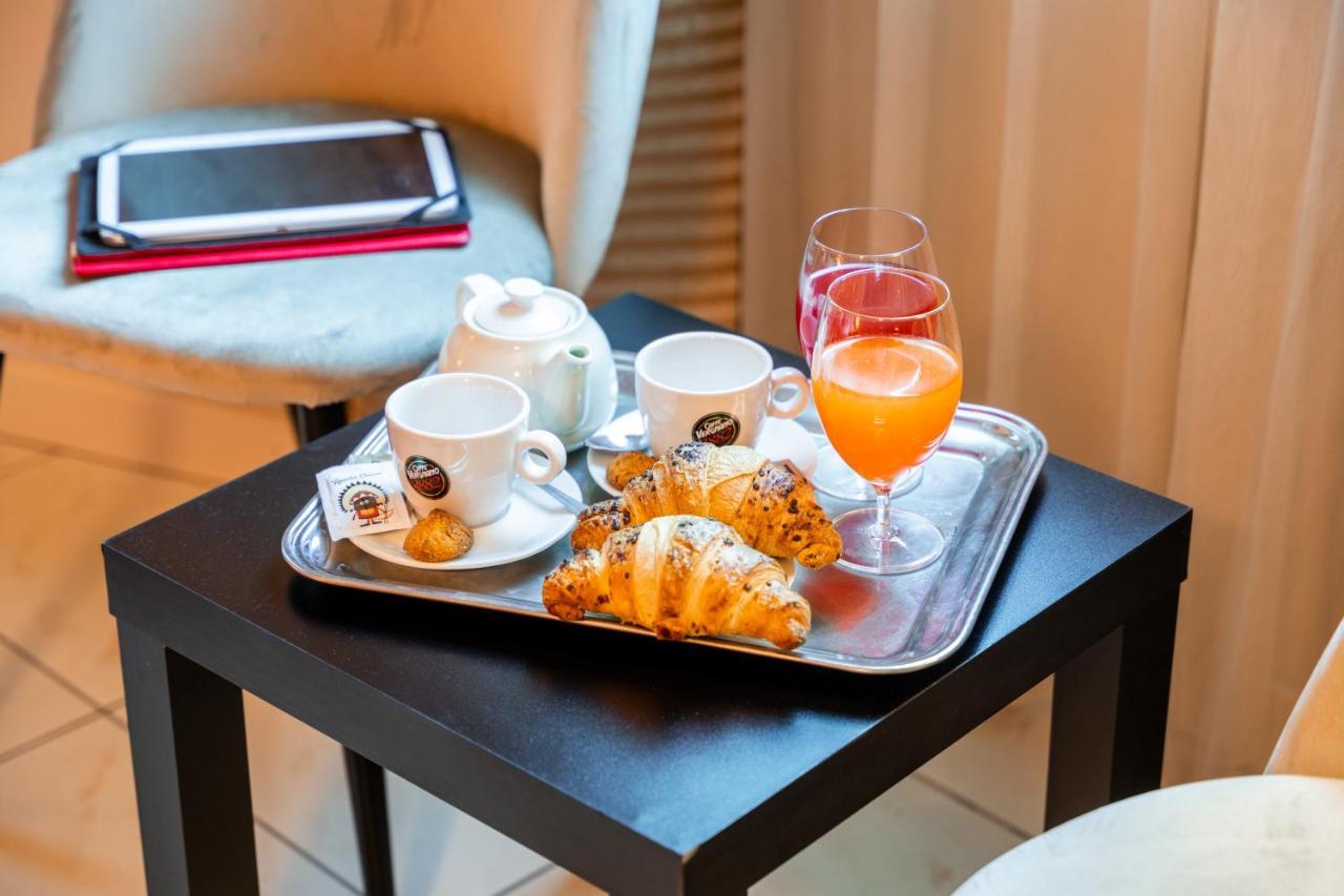 Hotel Parisi Nichelino Esterno foto