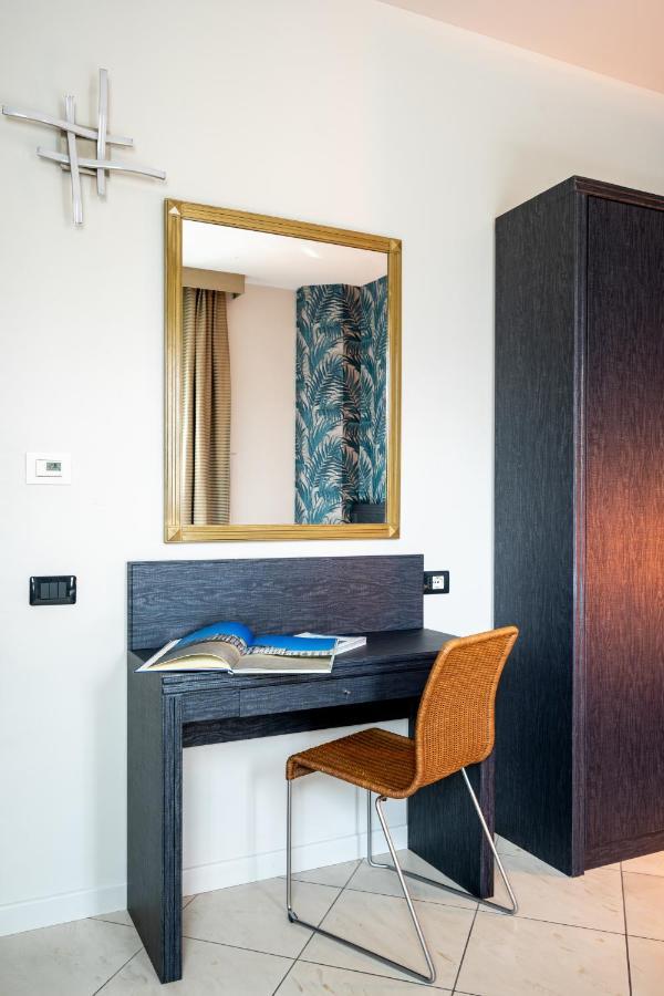 Hotel Parisi Nichelino Esterno foto
